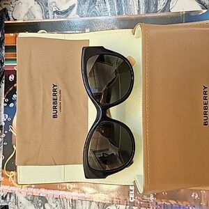Burberry sunglasses